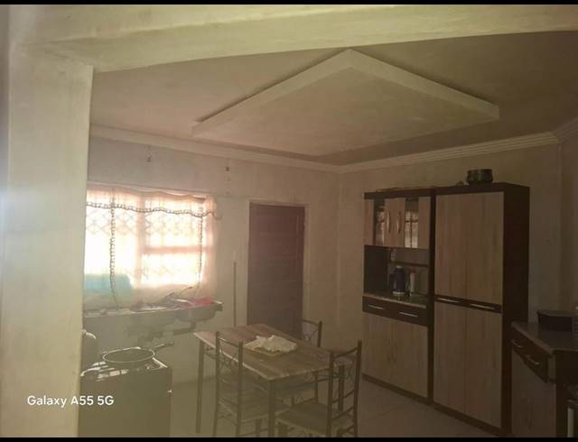 4 BEDROOM HOUSE FOR SALE IN PHIPHIDI